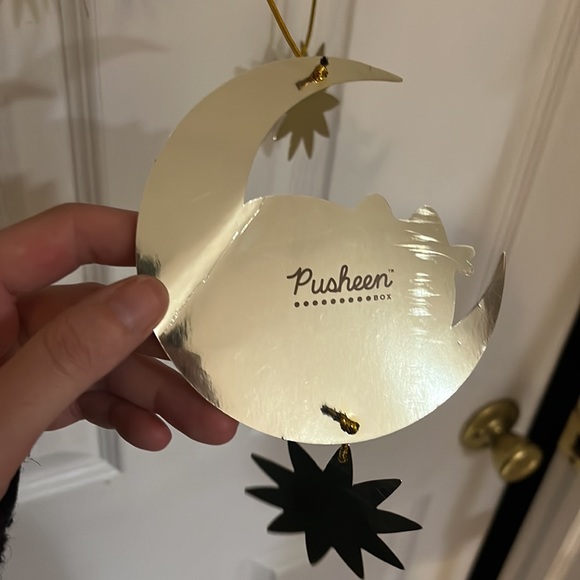 Pusheen Zodiac Wall Hanging Gold Stars & Moon - Fair Condition - Pusheen Box - Picture 9 of 17